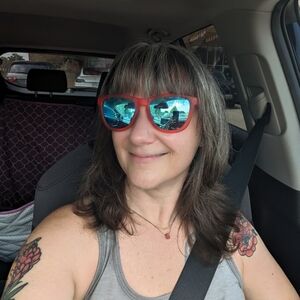 Meet your Posher, Jen